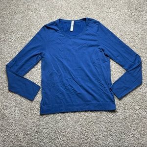 Athleta In Motion Top T-Shirt Size L EUC